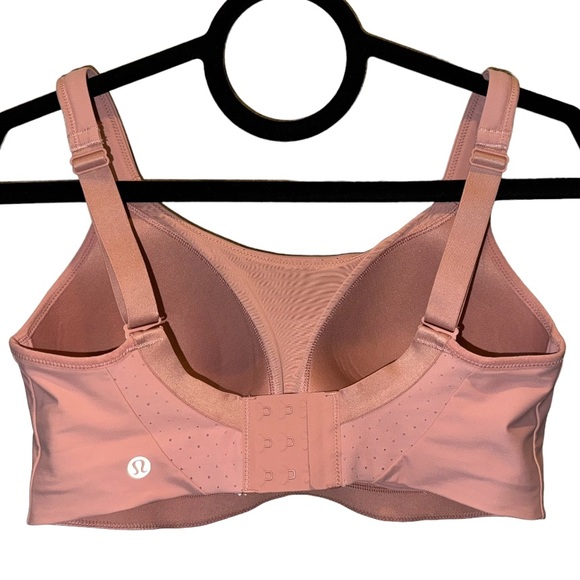 NWOT LULULEMON Run Times High Support Pink Pastel Sports Bra Size 34E / 32DD - Picture 10 of 15